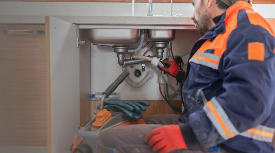 Professional slab leak plumber services in Farmland, IN